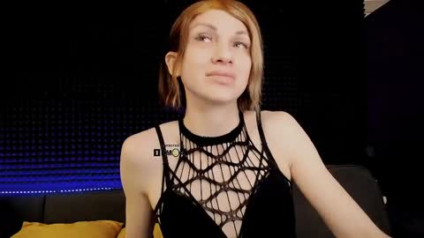 Miss Hardy online show from 05-23-26, 03:34