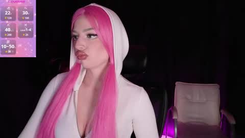 HARITA LOVEE online show from 04-21-26, 09:06