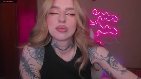 Julia online show from 12-12-24, 05:31