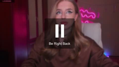 Julia online show from 01-06-25, 04:58