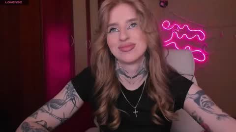 Julia online show from 03-04-25, 05:11