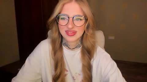 Julia online show from 11-21-25, 05:39