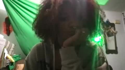 Nicky online show from 10-17-25, 01:31