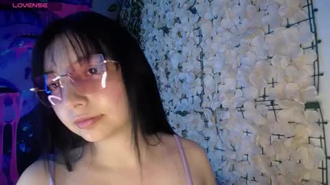 Snapshot of harmonys_couple_ chatting on 02-14-26, 03:03 Harmonys World online show from 02-14-26, 03:03