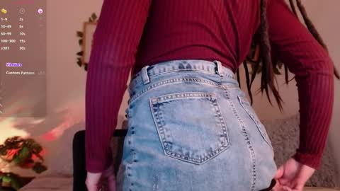 Snapshot of harmonyy01 chatting on 09-19-25, 02:35 Harmony Please help me to reach 100 thumbs up online show from 09-19-25, 02:35