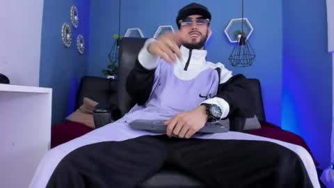 harold_999 online show from 05-04-26, 05:14
