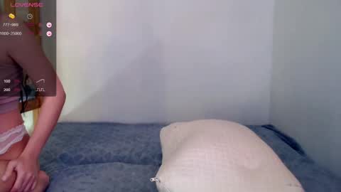 Kira online show from 01-24-25, 03:43