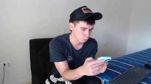 Sebastian online show from 11-18-25, 02:32