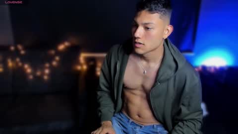 Snapshot of harrydavidsonx chatting on 02-24-25, 04:47 ... online show from 02-24-25, 04:47