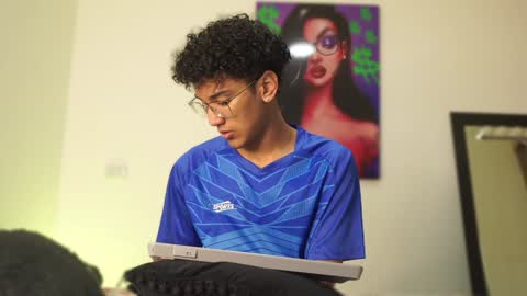 HARRY online show from 12-12-24, 01:17