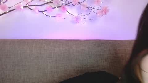 Snapshot of haru_blossom chatting on 10-13-25, 03:01 online show from 10-13-25, 03:01