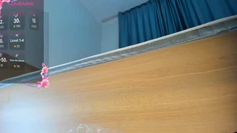 Snapshot of haru_nan chatting on 02-07-25, 02:37 Suny online show from 02-07-25, 02:37