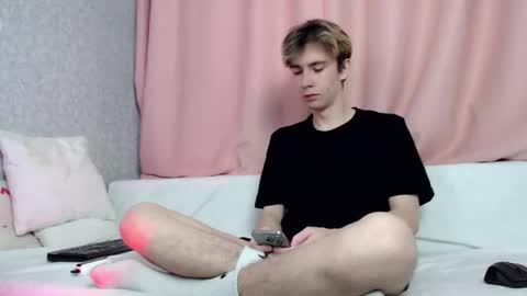 Snapshot of harvey_foster chatting on 12-03-25, 07:38 harvey_foster online show from 12-03-25, 07:38