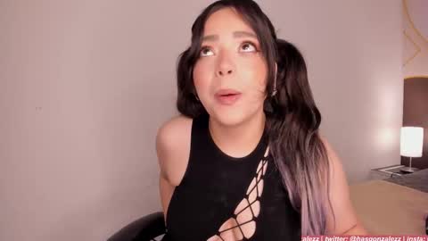 Snapshot of has_gonzalezz chatting on 02-20-26, 04:31 has_gonzalezz online show from 02-20-26, 04:31