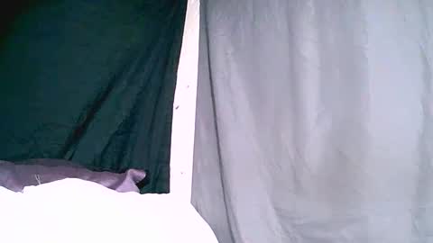 hasimina09 online show from 10-23-25, 03:11