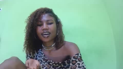 hasleyinah online show from 05-11-26, 09:59