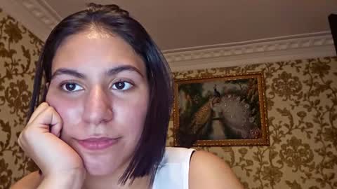 Leila online show from 02-09-26, 01:48