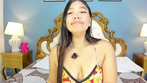 Snapshot of hatsajones chatting on 02-19-26, 04:08 hatsajones online show from 02-19-26, 04:08