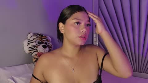 Snapshot of hatsajones chatting on 05-27-26, 04:31 hatsajones online show from 05-27-26, 04:31
