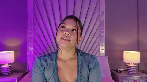 Snapshot of hatsajones chatting on 06-07-26, 04:05 hatsajones online show from 06-07-26, 04:05