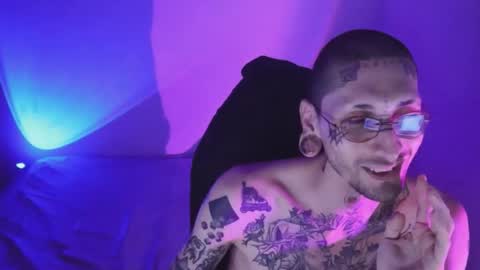 More content   2   online show from 11-14-25, 02:54