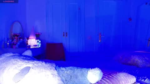 petunia  online show from 12-31-24, 05:55