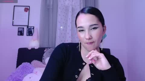 petunia  online show from 01-10-25, 01:52