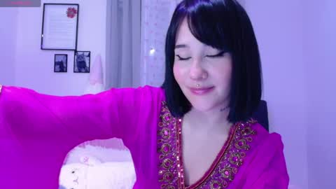 petunia  online show from 01-11-25, 06:12