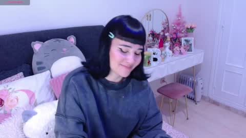 petunia  online show from 02-28-25, 07:05