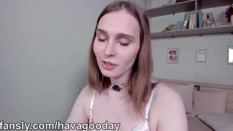 Mia online show from 02-26-26, 07:51