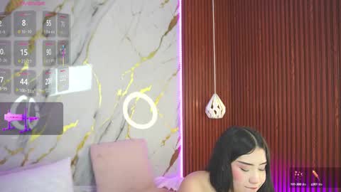 haylie  See you tonight at 8pm Colombia time online show from 03-02-25, 08:16