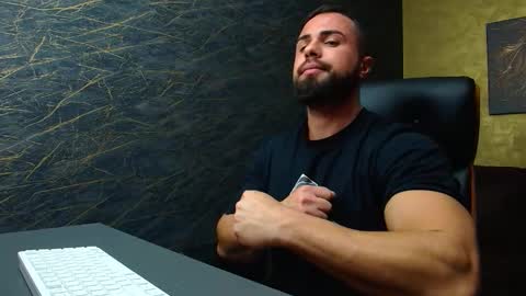 HayesWood online show from 11-13-25, 06:01