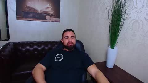 HayesWood online show from 02-03-26, 05:49