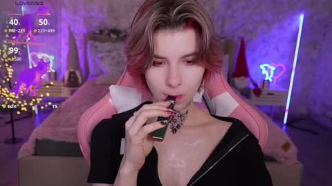 haylaamber online show from 12-17-24, 10:23