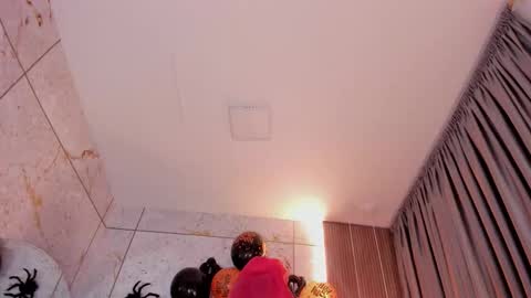 Snapshot of haylenpark chatting on 10-19-25, 10:05 haylenpark online show from 10-19-25, 10:05