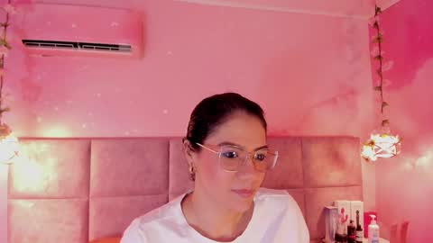 Snapshot of haylenpark chatting on 10-26-25, 09:59 haylenpark online show from 10-26-25, 09:59