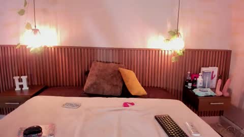 haylenpark online show from 11-08-25, 10:15