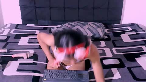 hayley_1111 online show from 12-13-25, 11:43