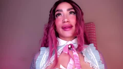 Snapshot of hazeeell chatting on 03-04-26, 03:51 Marie online show from 03-04-26, 03:51