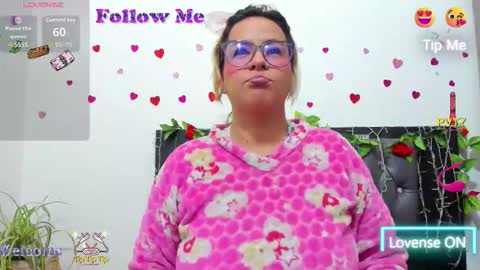 hazel online show from 11-15-25, 08:33