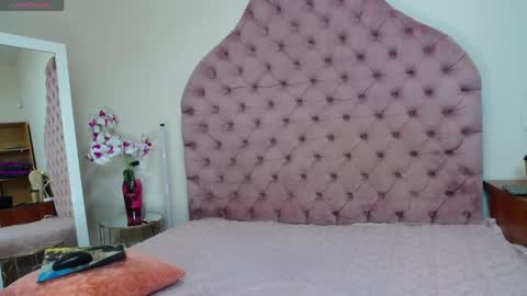 Snapshot of hazel_agata chatting on 04-16-26, 07:42 Agata online show from 04-16-26, 07:42