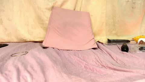 kataleya online show from 12-19-24, 01:50