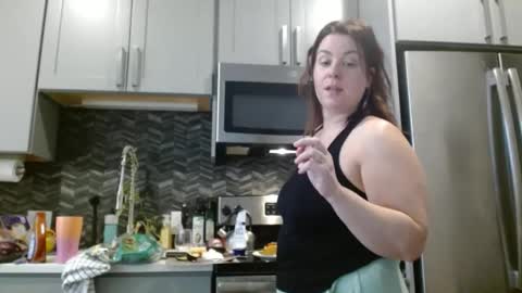 Hazel online show from 02-28-25, 10:39