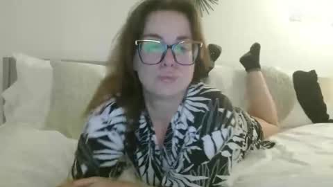 Hazel online show from 03-03-26, 01:34