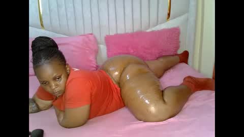 Snapshot of hazel_spanky chatting on 01-10-25, 04:20 hazel_spanky online show from 01-10-25, 04:20