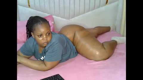 Snapshot of hazel_spanky chatting on 01-12-25, 02:35 hazel_spanky online show from 01-12-25, 02:35