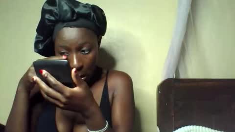 hazel_tess online show from 02-01-26, 07:18