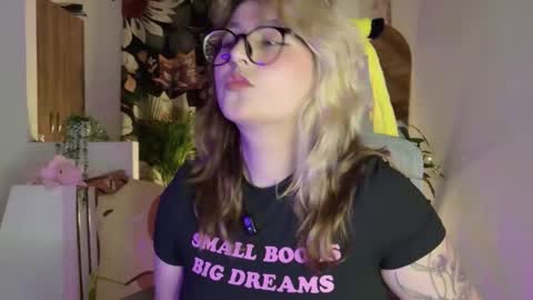 Hazel Brown online show from 05-13-26, 12:30