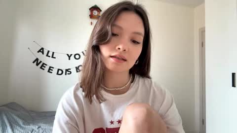 Kira online show from 04-24-26, 10:39