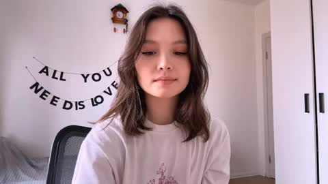 Kira online show from 04-29-26, 10:08